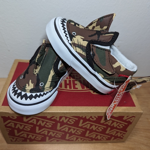 Vans Slip-On V Shark Skate Shoe - Baby / Toddler - Camo Size 4.0TD - Picture 1 of 12